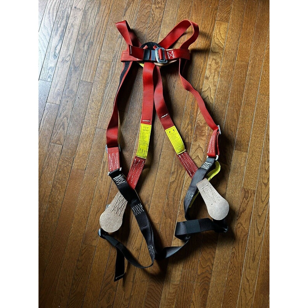 Buckingham Full Body Climbing Harness Expired 1999 Unused Size XL